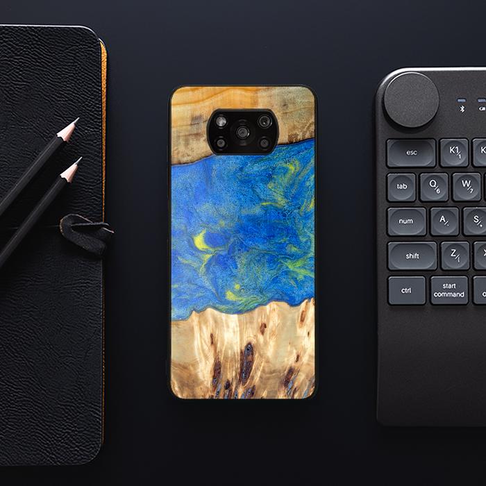 Xiaomi POCO X3 / X3 Pro Handyhülle aus Kunstharz und Holz - Synergy#D131
