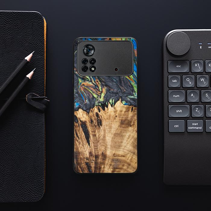 Xiaomi POCO X4 Pro 5G Etui na telefon z żywicy i drewna - SYNERGY#C22