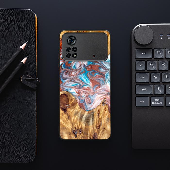 Xiaomi POCO X4 Pro 5G Handyhülle aus Harz und Holz - Synergy#D138