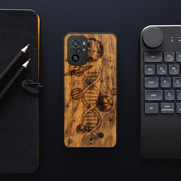 Xiaomi REDMI NOTE 10 Wooden Phone Case - Space DNA (Imbuia)